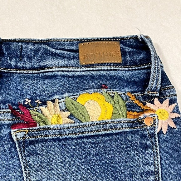 Judy Blue Jeans Blue Floral Embroidered Denim Boyfriend Festival Size 3/26 26x28 - Picture 15 of 16
